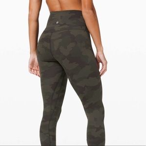 Lululemon Align Pant 25"
Heritage 365 Camo Dark Olive Multi